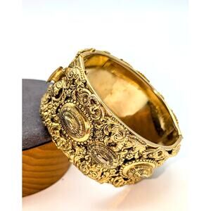 Vintage Victorian Revival Repousse Hinged Gold Tone Estate Bangle